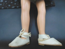 R AN B BLUE LEGS
